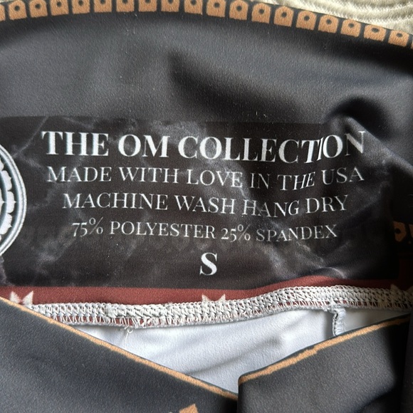 The Om Collection yoga pants - Picture 2 of 5